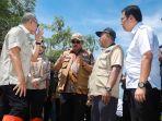 Nana-Sudjana-dan-Zulkifli-Hasan-Tinjau-Banjir-Pekalongan.jpg