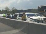 PADAT-MERAYAP-Arus-lalu-lintas-di-Tol-Semarang-Solo.jpg