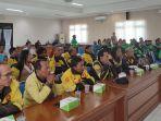 Para-driver-ojek-online-baik-perempuan-dan-pria-dikumpulkan-polisi.jpg