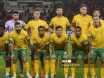 Para-pemain-Australia-berpose-untuk-foto-bersama-sebelum-pertandingan-kualifikasi-Piala-Dunia-FIFA.jpg