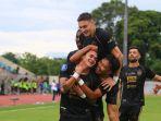 Para-pemain-PSIS-Semarang-merayakan-gol-yang-dicetak-Gali-Freitas.jpg