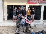 Pelaku-usai-diamankan-bersama-barang-bukti-di-Mapolres-Pasaman-Barat.jpg