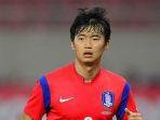 Pemain-sepakbola-Korea-Selatan-Kim-Jin-su.jpg