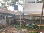 Penampakan-TKP-penemuan-mayat-wanita-di-belakang-gedung-TIKI.jpg