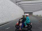 Pengendara-sepeda-motor-terpaksa-putar-balik-underpass-solo.jpg