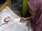 Pengrajin-batik-di-Purbalingga.jpg