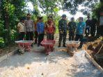 Pj-Bupati-Jepara-Edy-Supriyanta-beserta-jajaranya-melihat-pekerjaan-TNI.jpg