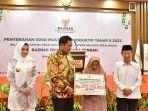 Pj-Gubernur-Jateng-Nana-Sudjana-didampingi-Bupati-Pekalongan-Fadia-Arafiq.jpg