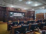 Pj-Sekda-Ari-Yudianto-memberikan-jawaban-terhadap-pandangan-umum-fraksi.jpg