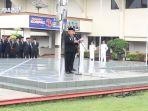 Plt-Wali-Kota-Pekalongan-Salahudin-saat-menjadi-pemimpin-upacara-pada-saat-pering.jpg
