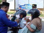 Polres-Jepara-Bagikan-Takjil-Gratis-Sebagai-Wujud-Kepedulian.jpg