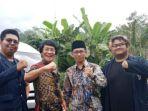 Poto-bersama-Kak-Seto-bersama-mahasiswa-kelompok-KKNT-Kuliah-Kerja-Nyata-Tematikfds4wtrdf.jpg