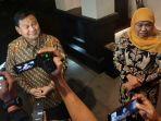 Prabowo-Subianto-dan-Khofifah-Indar-Parawansah-temui-wartawan-usai.jpg