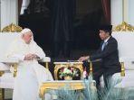 Presiden-Joko-Widodo-Vatikan-Sri-Paus-Fransiskus.jpg