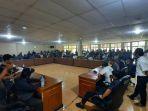 Puluhan-kontraktor-geruduk-kantor-Bupati-Bone-Tribun-Timur.jpg