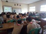 Ribuan-siswa-SMP-di-Brebes-mengikuti-nobar.jpg