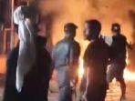 Rumah-warga-di-Sukmajaya-Depok-diduga-dibakar-oleh-sekelompok-massa.jpg