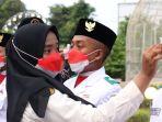 Salah-satu-anggota-PPI-Batang-saat-membantu-persiapan-Pas.jpg