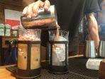 Segarnya-kopi-combrang-perpaduan-kopi-combrang-SKM-dan-lemon.jpg