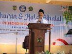 Sekda-Jepara-Edi-Sujatmiko-saat-menghadiri-tasyakuran-Hardiknas.jpg