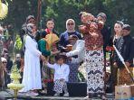 Seorang-anak-bajang-atau-rambut-gimbal-Dieng-Dewani-Alessandra.jpg