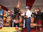 Seorang-pelajar-sekngah-pertama-SMP-di-K.jpg