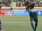 Silvio-Junior-kanan-striker-Persbeaya-Surabaya.jpg