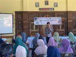 Sosialisasi-mengenai-strategi-branding-yang-efektif-di-media-sosial.jpg