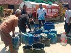 Warga Blora Terdampak Kemarau, Komunitas BJB Berikan Bantuan Droping Air Bersih