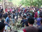 Tradisi-Sawuran-Kabupaten-Blora.jpg