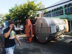 Truk-tangki-mengalami-kecelakaan-mengung-Kendal-Rabu-642022.jpg