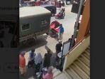 Viral-Becak-Kunduran-Truk-Satpol-PP.jpg