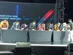 WR4-Unsoed-Dr-Ir-V-Prihananto-MSi-keempat-dari-kiri-mewakili-Rektor_1.jpg