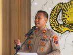 Wakapolres-Semarang-Kompol-Fandy-Setiawan-memberikan-keterangannya-di-Mapolres-Se.jpg