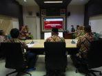 Wakil-Wali-Kota-Pekalongan-Salahudin-saat-mengikuti-presentasi-secara-daring.jpg