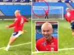 aksi-tendangan-voli-striker-timnas-norwegia-dan-borussia-dortmund.jpg