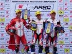 andi-farid-saat-di-podium.jpg