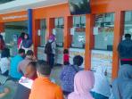 antre-tiket-di-stasiun-tawang-semarang.jpg