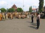 aparatur-desa-protes1.jpg
