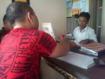 aziz-kehilangan-motor-di-pasar-bulu-lapor-polisi_20161121_164347.jpg