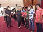 bantuan-rtlh-secara-simbolis-diserahkan-bupati-sukoharjo.jpg