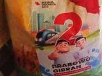 beras-bulog-ditempeli-stiker-prabowo-gibran.jpg