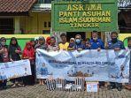 berbagi-bahagia-pimpinan-bri-cabang-salatiga-edy-legowo-bersama-pengasuh-panti-asuhan_1.jpg