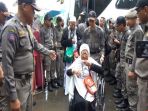 bus-jamaah-haji-kloter-3-samarinda-kecelakaan_20170911_185718.jpg