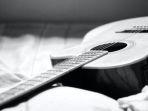 chord-gitar-hancur-lebih-dulu-LC.jpg
