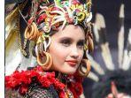 cinta-laura-dalam-ajang-jember-fashion-carnival-2019.jpg