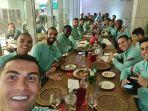 cristiano-ronaldo-mengunggah-foto-bersama-rekan-rekannya.jpg