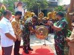 danrem-073-sata-pukul-gong.jpg