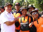 foto-bareng-ketua-dprd-dan-relawan-kudus.jpg