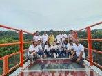 foto-di-jembatan-kaca.jpg
